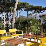 Magic Bed & Breakfast *