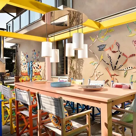 לינה וארוחת בוקר Magic