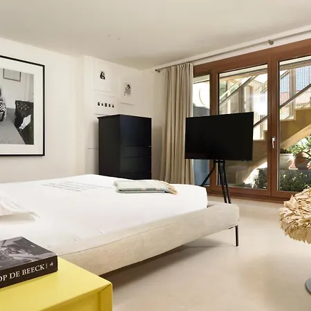 לינה וארוחת בוקר Magic