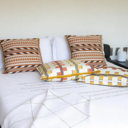 Magic לינה וארוחת בוקר