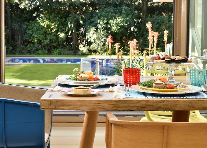 Magic Bed & Breakfast *